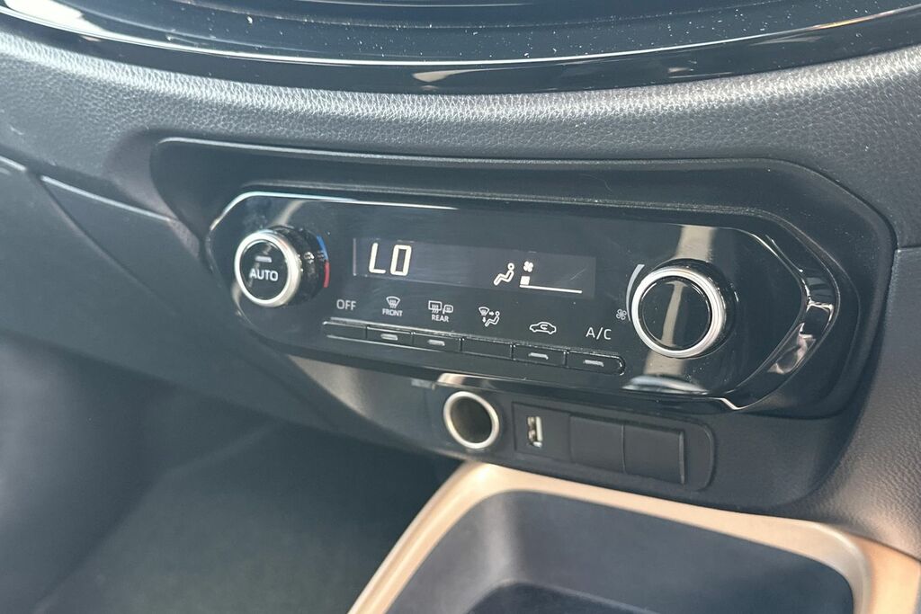 Toyota Aygo X Edge White #29