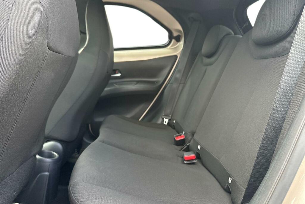 Toyota Aygo X Edge White #15