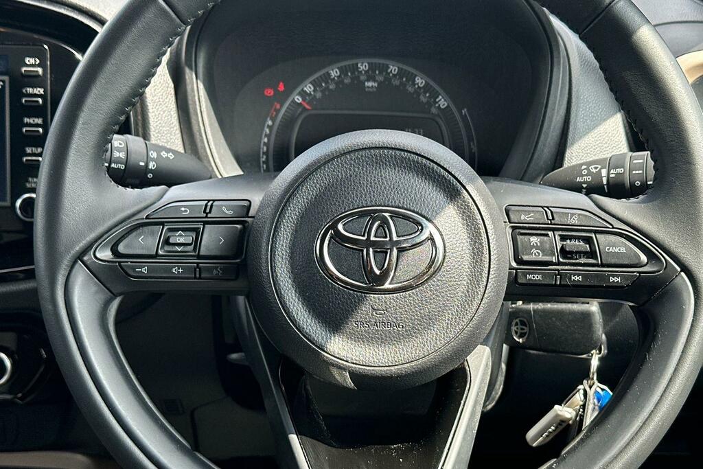 Toyota Aygo X Edge White #10
