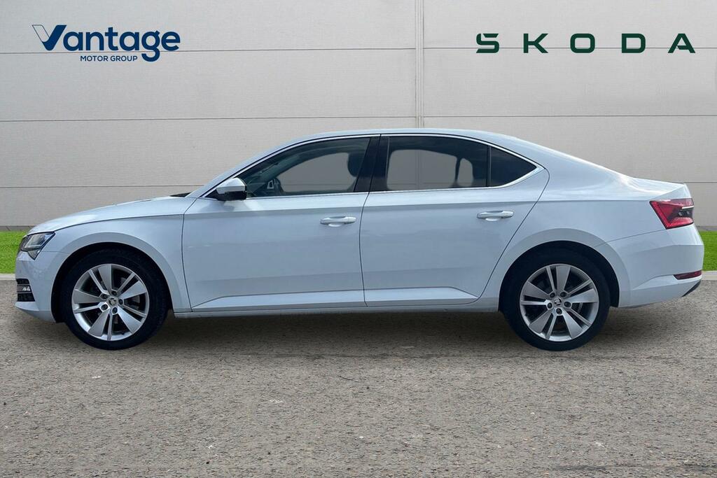 Skoda Superb 2.0 Tsi 190 Se L Dsg KV70YLD White #6