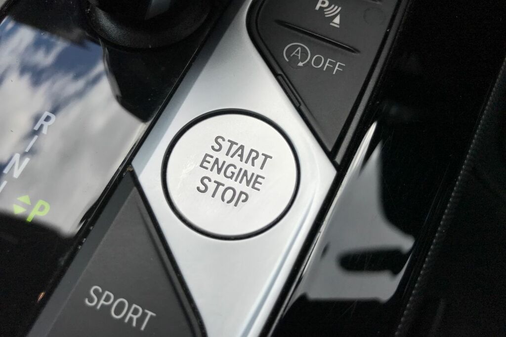 BMW 2 Series 218D Sport Blue #17