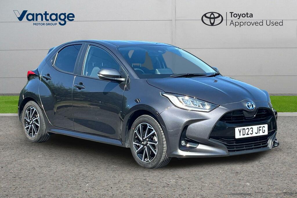 Toyota Yaris 1.5 Vvt-h Design E-cvt Euro 6 Ss Grey