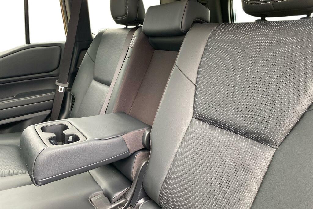 Toyota Land Cruiser D-4d Active 202 Bhp Black #14