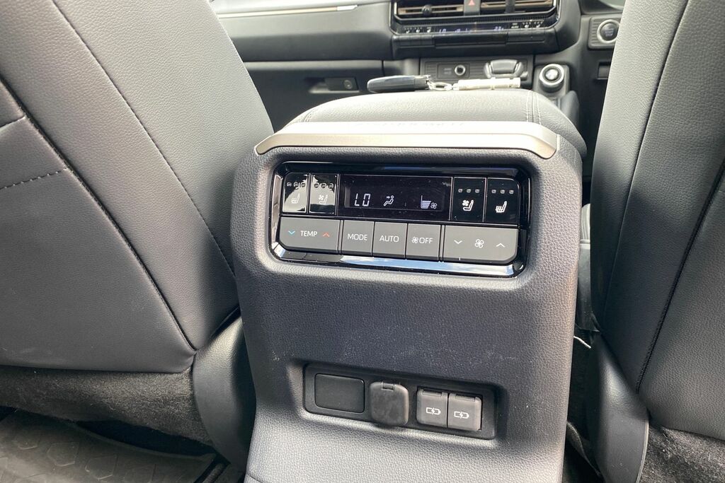 Toyota Land Cruiser D-4d Active 202 Bhp Black #34