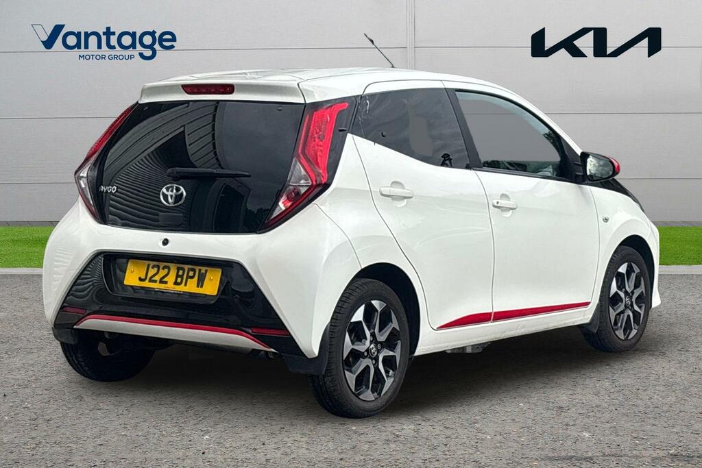 Toyota Aygo 1.0 Vvt-i X-trend Hatchback Euro White #3