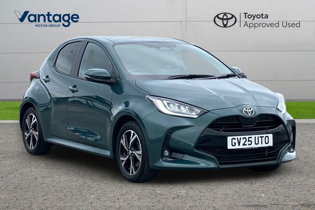 Toyota Yaris 1.5 Vvt-h Design E-cvt Euro 6 Ss Green