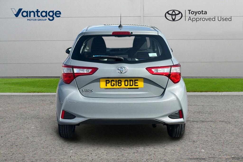 Toyota Yaris 1L Icon Tech Red #26