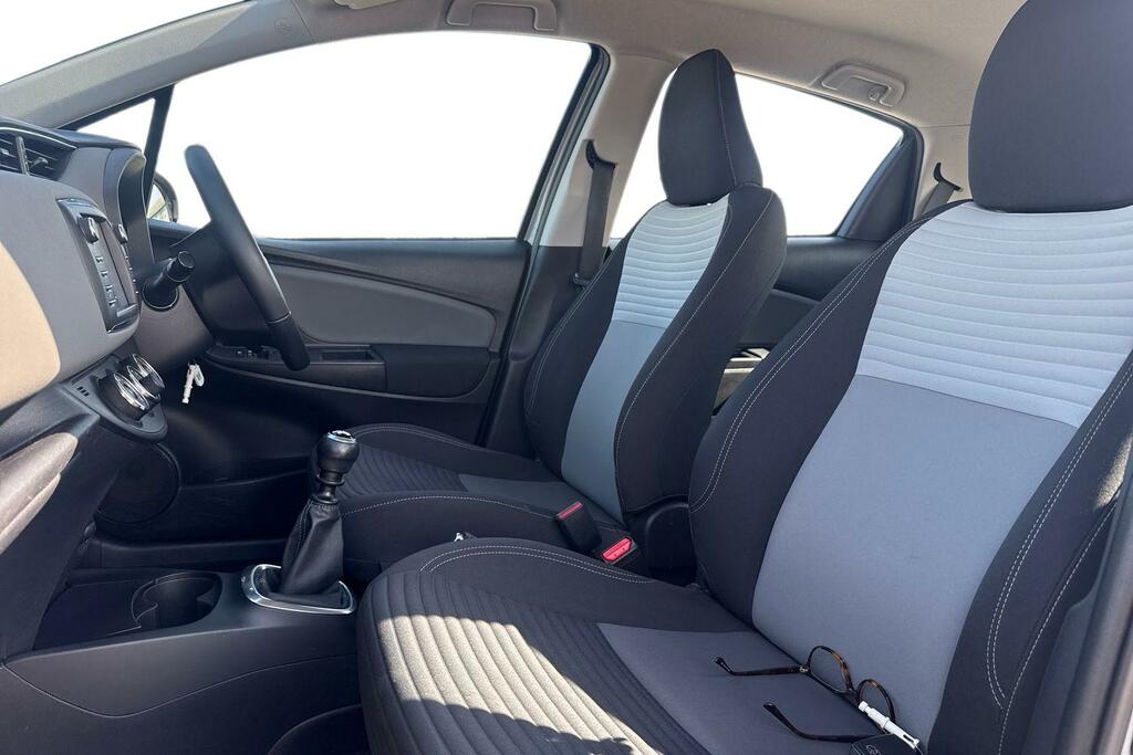 Toyota Yaris 1.5 Vvt-i Icon Euro 6 Grey #5