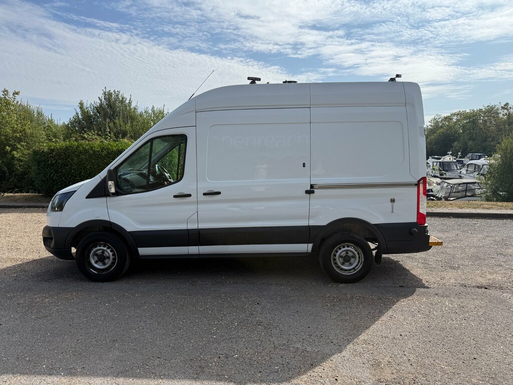 Ford Transit Custom 2.0 350 Ecoblue Panel Van Fwd L2 LA19ONU White #2