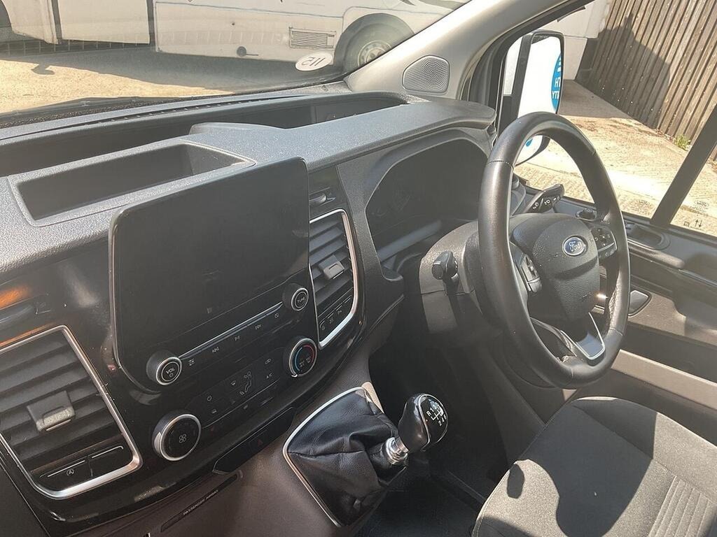 Ford Transit Custom 2.0 Ecoblue 170Ps Low Roof Limited Van White #4