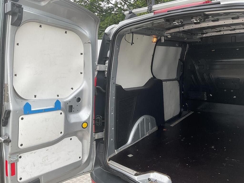Ford Transit Connect 1L Trend Silver #18