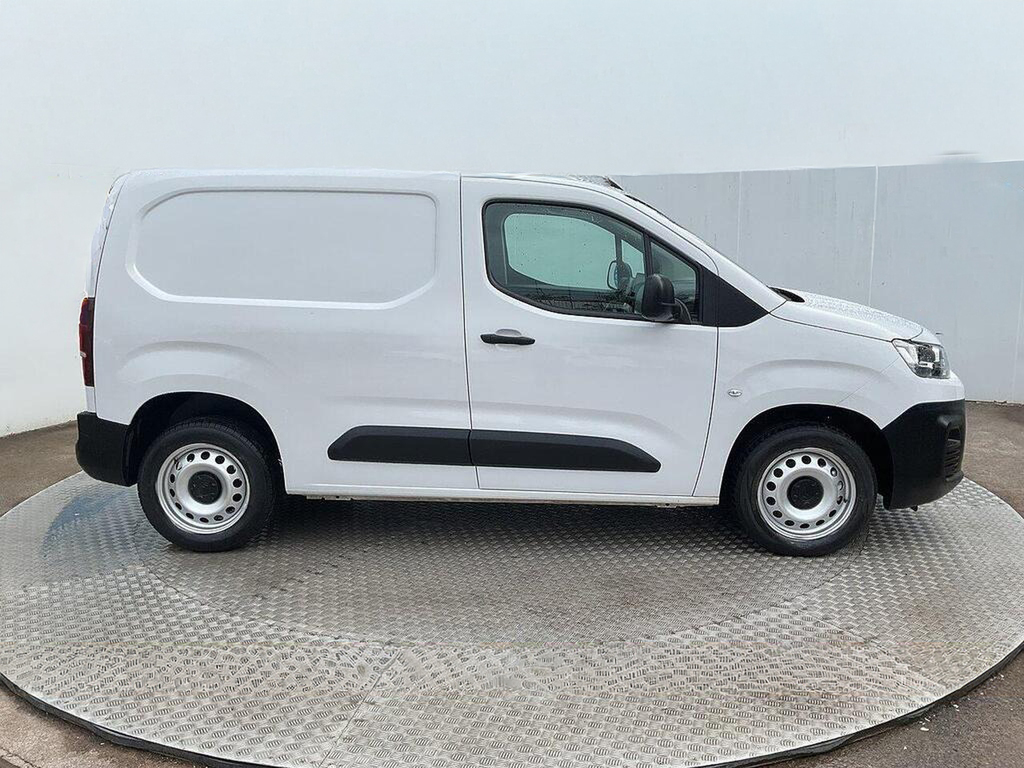 Citroen Berlingo 1000 Enterprise M 1.5 Bluehdi 100Ps White #2