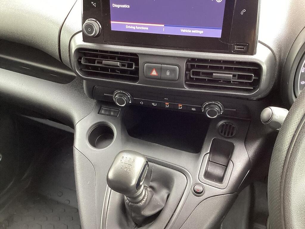 Fiat Doblo E-doblo White #13