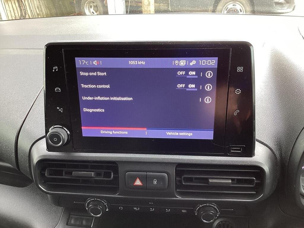 Fiat Doblo E-doblo White #14