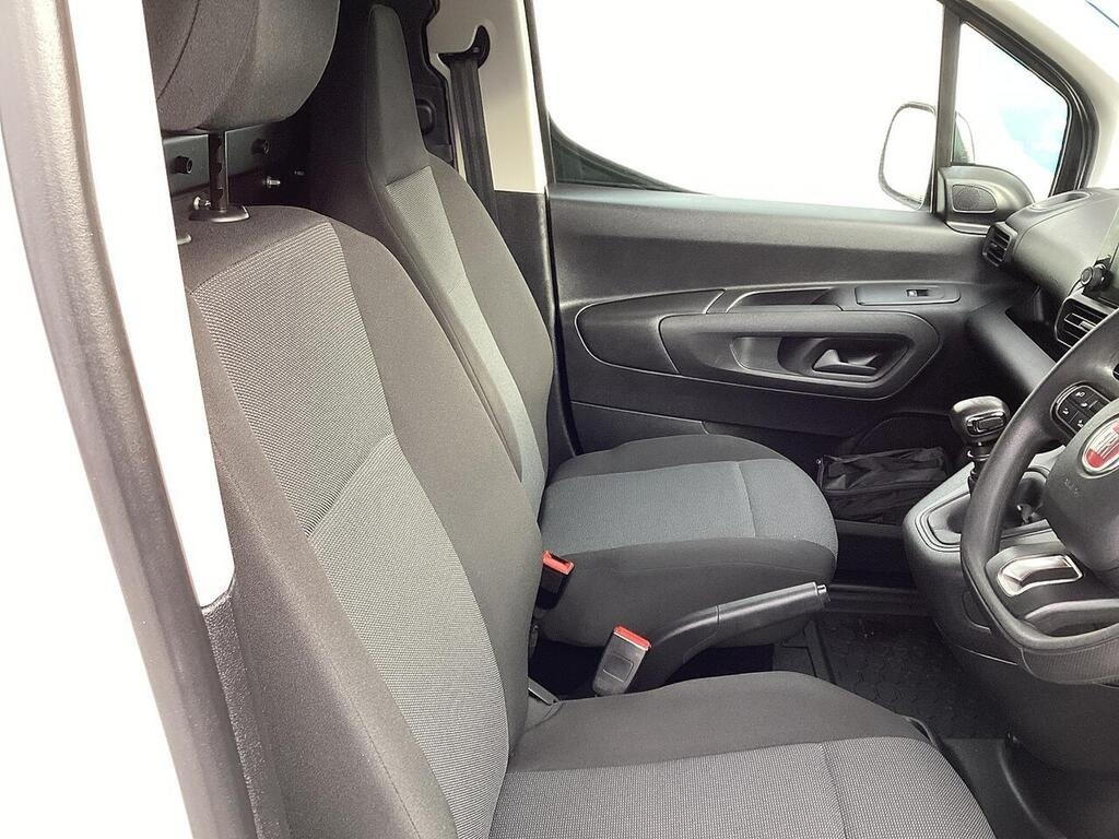 Fiat Doblo E-doblo White #7