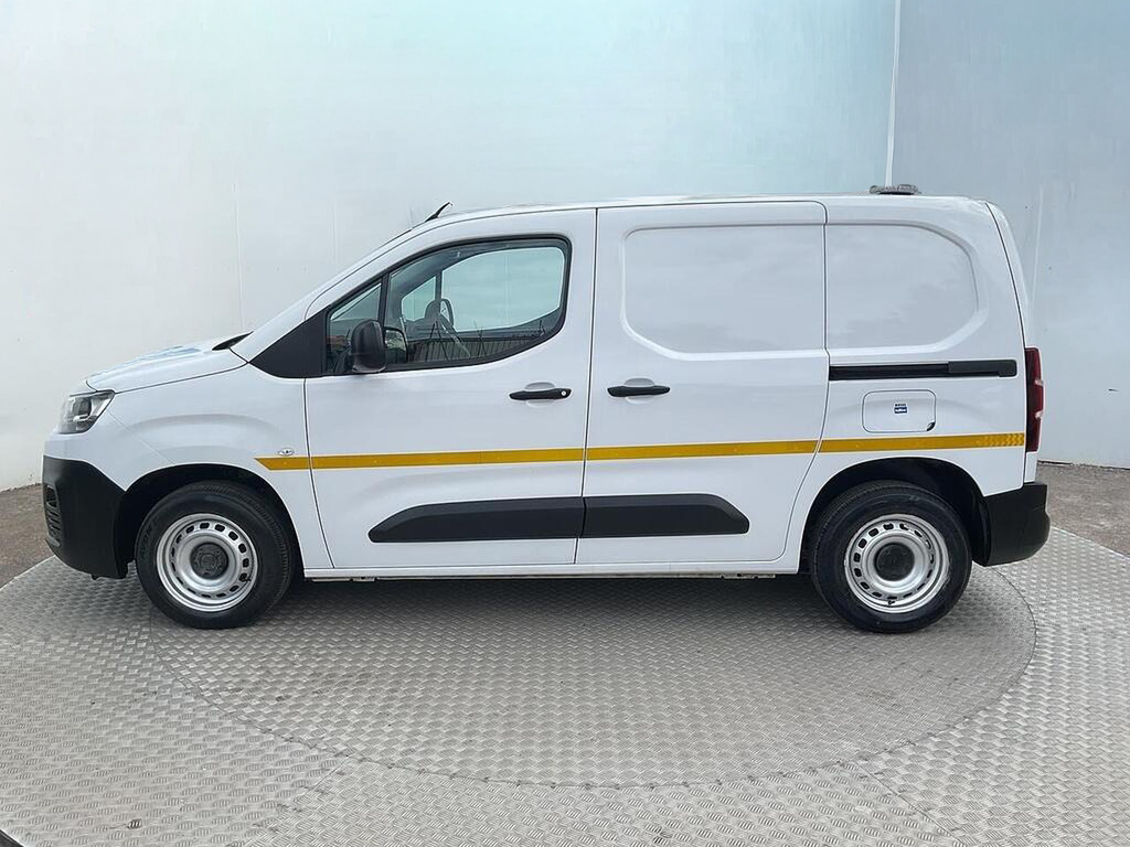 Citroen Berlingo 650 Enterprise 1.5 Bluehdi 100Ps White #3