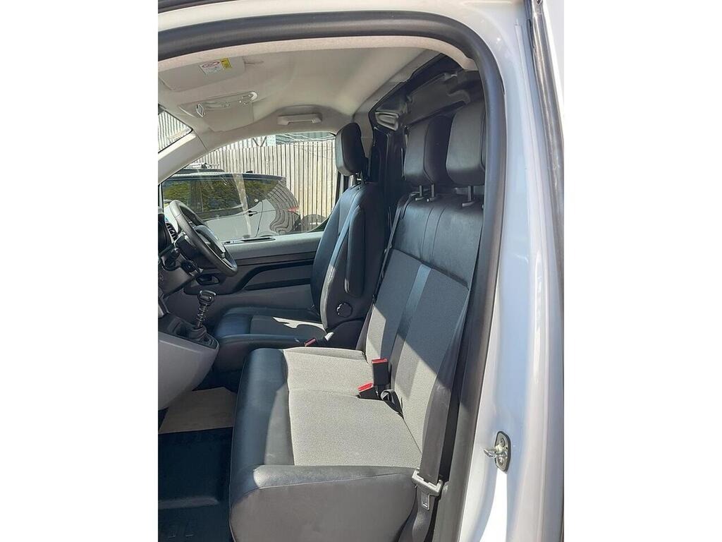 Vauxhall Vivaro 2900 Dynamic L2 H1 1.5D 100Ps White #2