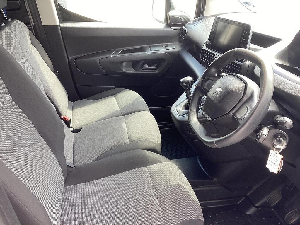 Peugeot Partner 1000 Professional 1.2 Puretech 110Ps White #5