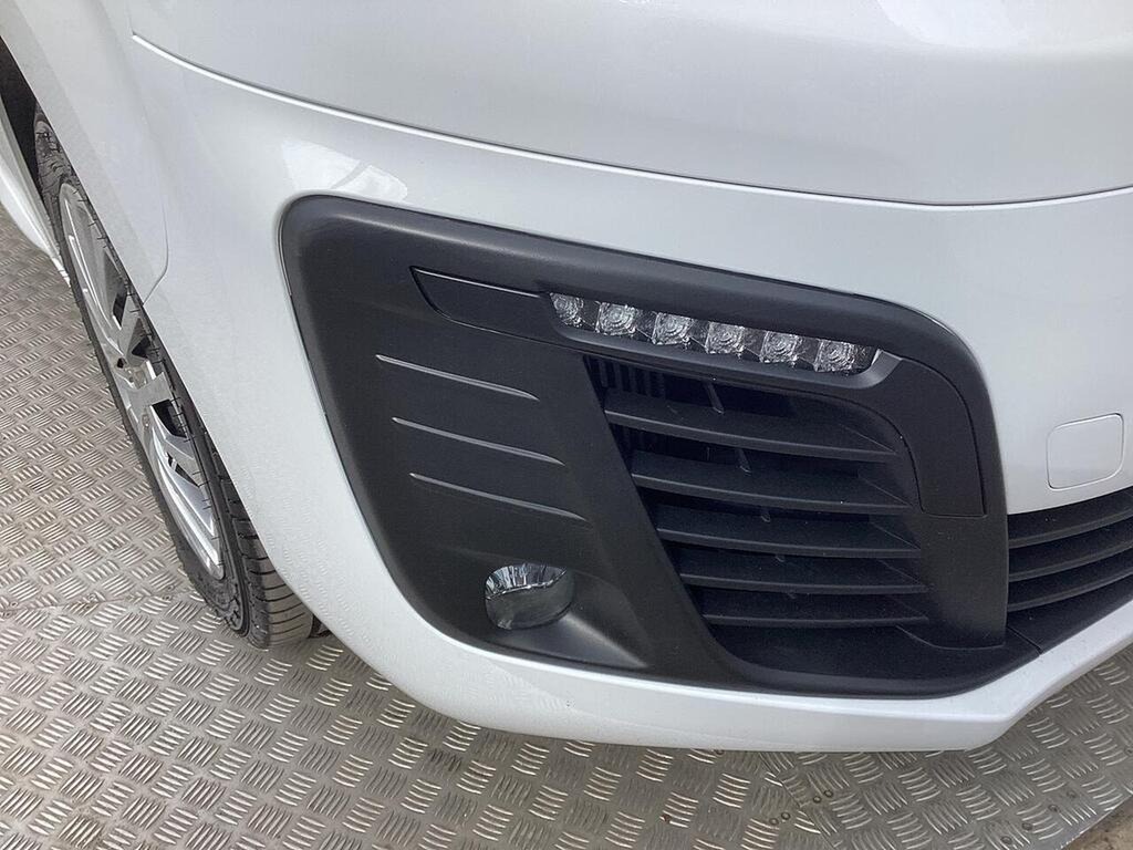 Vauxhall Vivaro 2700 Pro L1 H1 1.5D 120Ps White #3