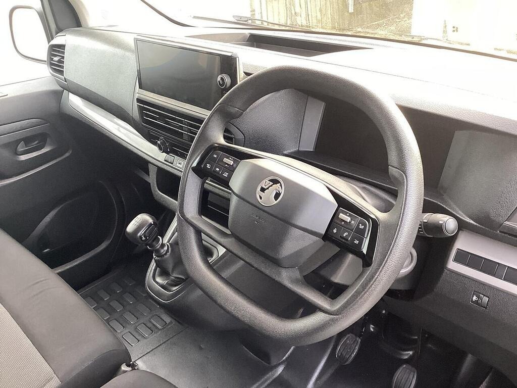 Vauxhall Vivaro Prime XL L2 H1 2.0 Turbo D 145Ps White #6