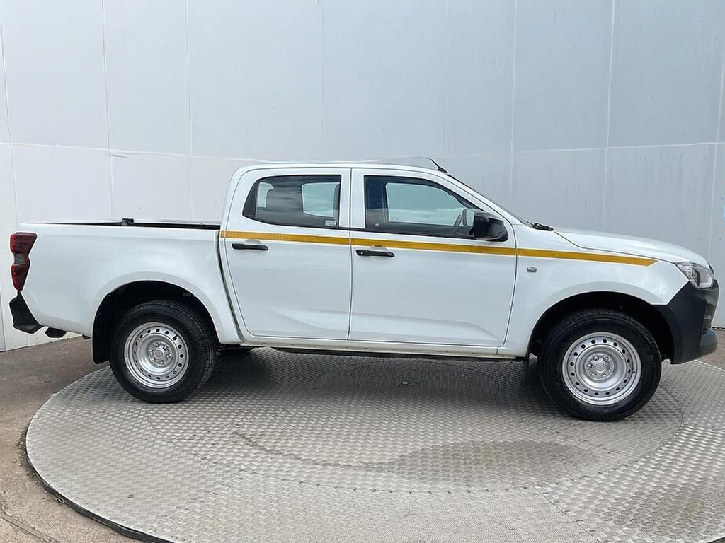 Isuzu D-Max 1.9 V-cross Double Cab 4X4 White #2