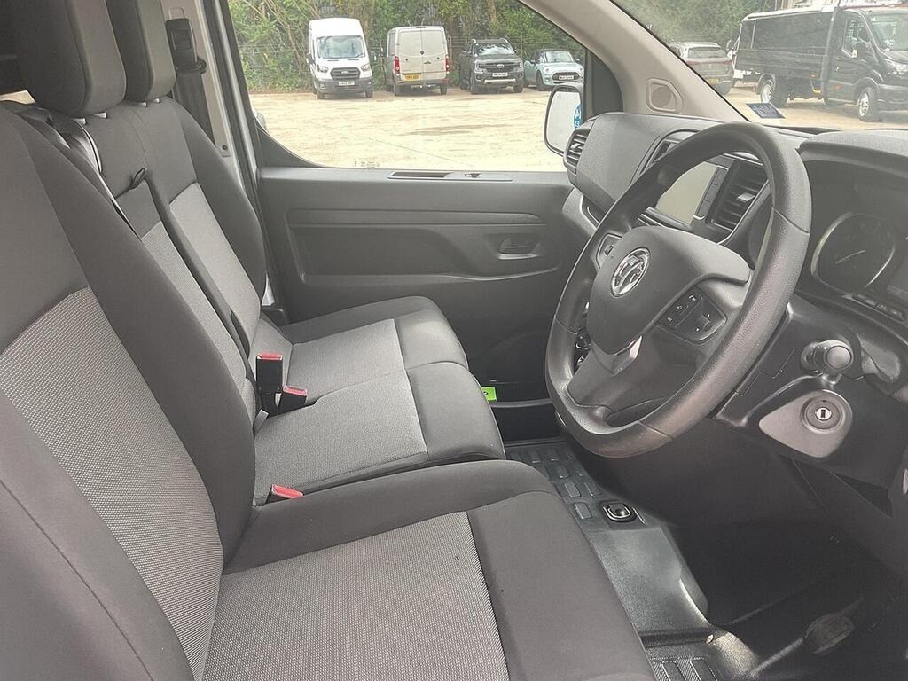 Vauxhall Vivaro Pro White #9