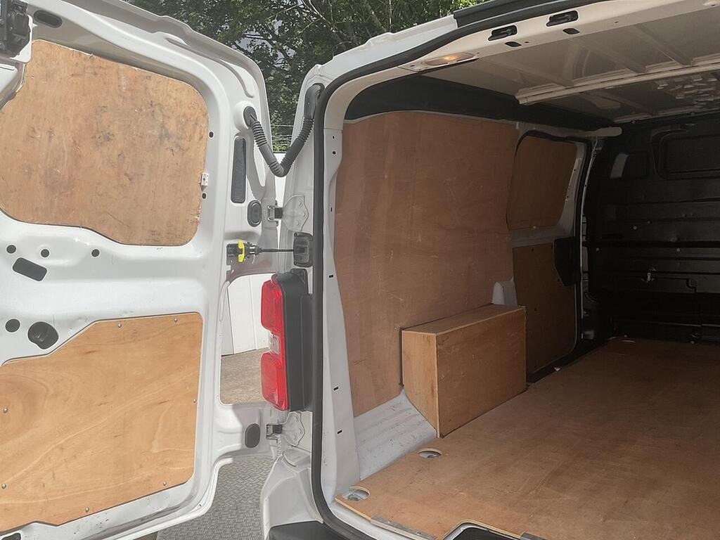 Vauxhall Vivaro Pro White #23