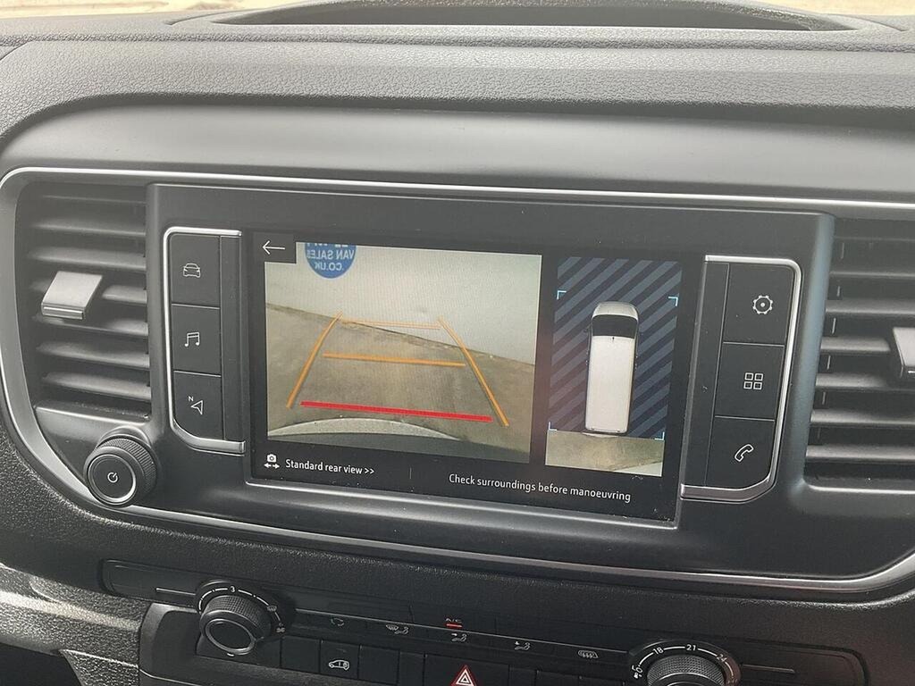 Vauxhall Vivaro Pro White #17