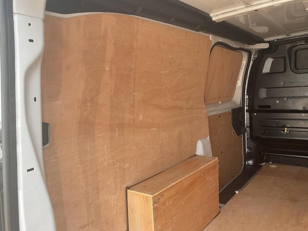 Vauxhall Vivaro Pro White #22