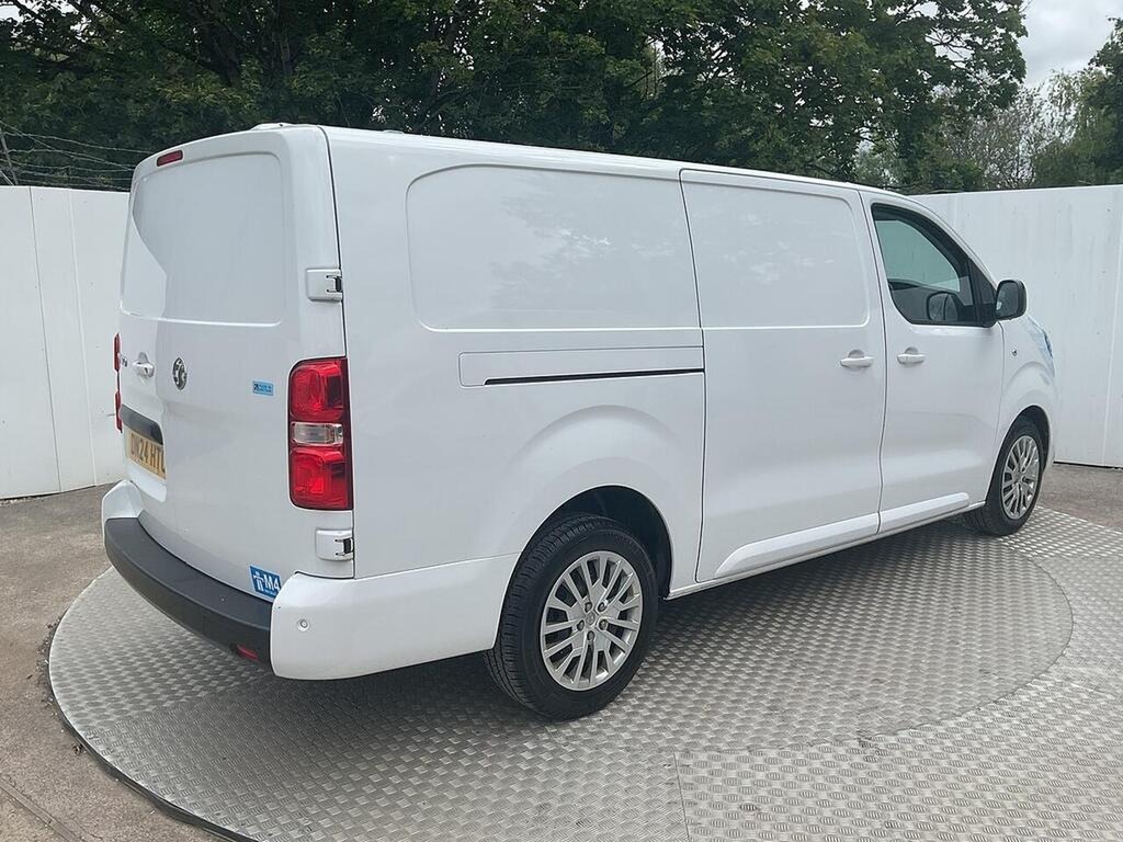 Vauxhall Vivaro 3100 Pro L2h1 2.0D 145Ps White #2
