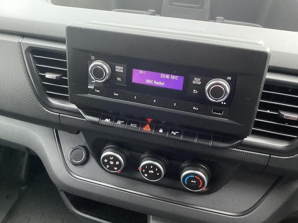 Nissan Primastar Primastar Primastar 2.0 Dci 30 Tekna Panel Van Grey #11