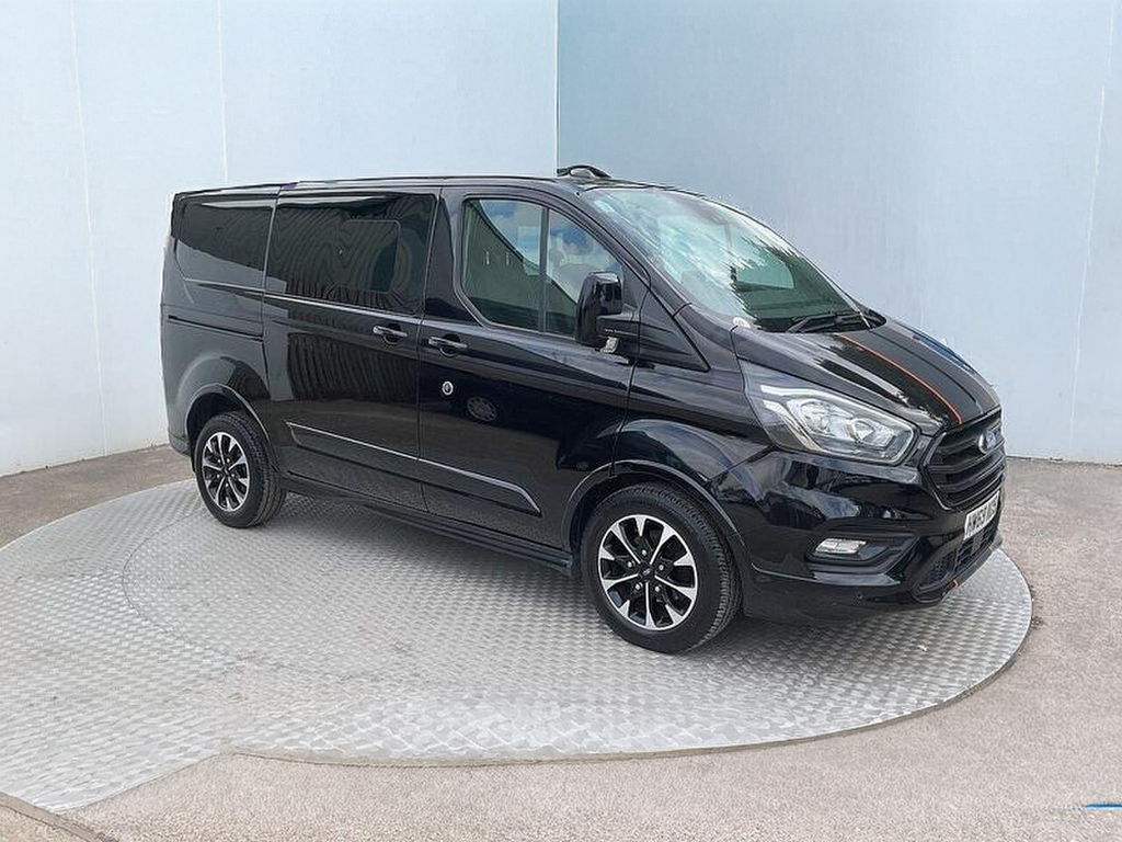 Ford Transit Custom Sport L1 H1 Dcab 2.0 Ecoblue 185Ps Black