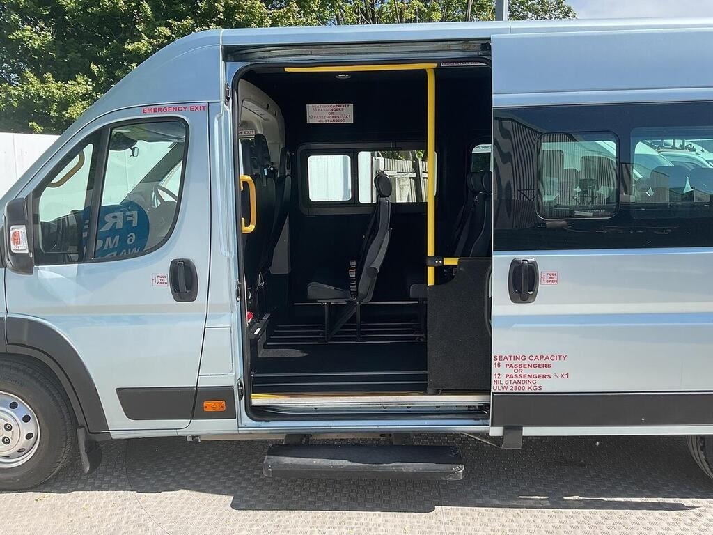 Citroen Relay 2.2 Bluehdi 140 H2 Window Van Enterprise Silver #5