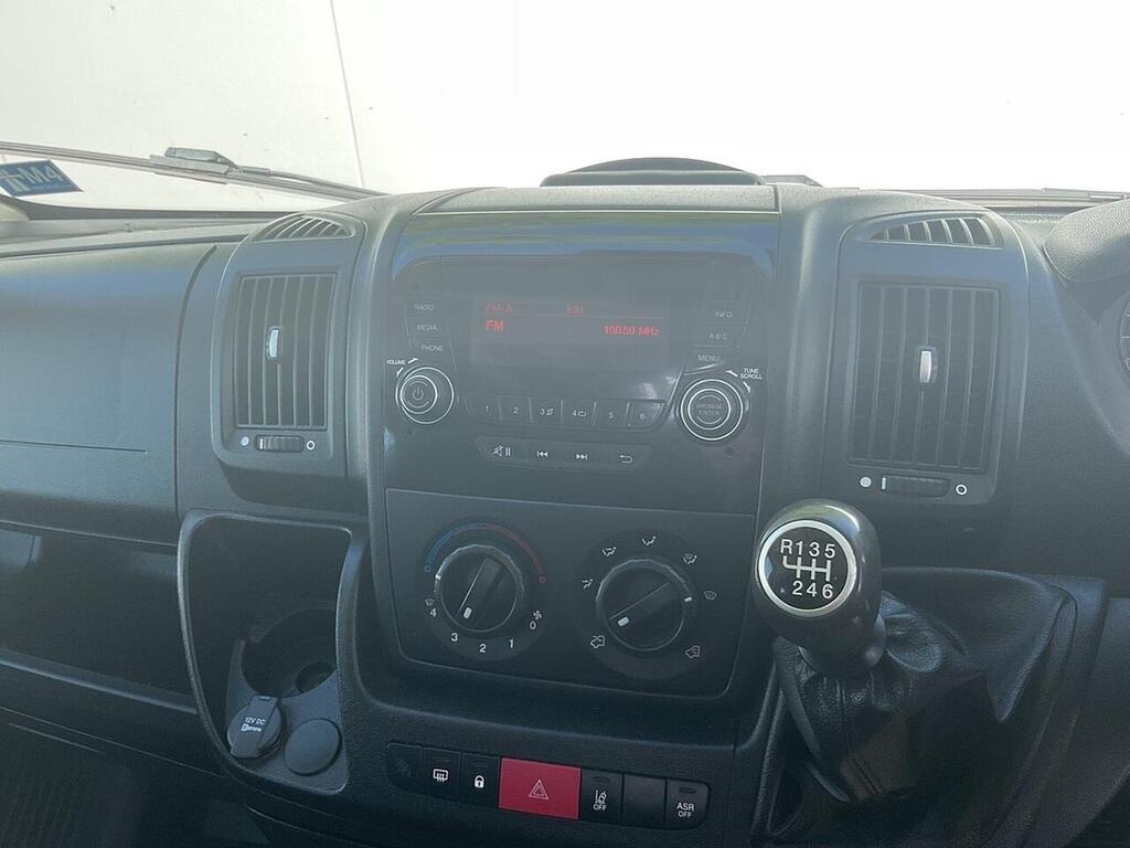 Citroen Relay Panel Van 2.2 Bluehdi 35 X 2019 White #21