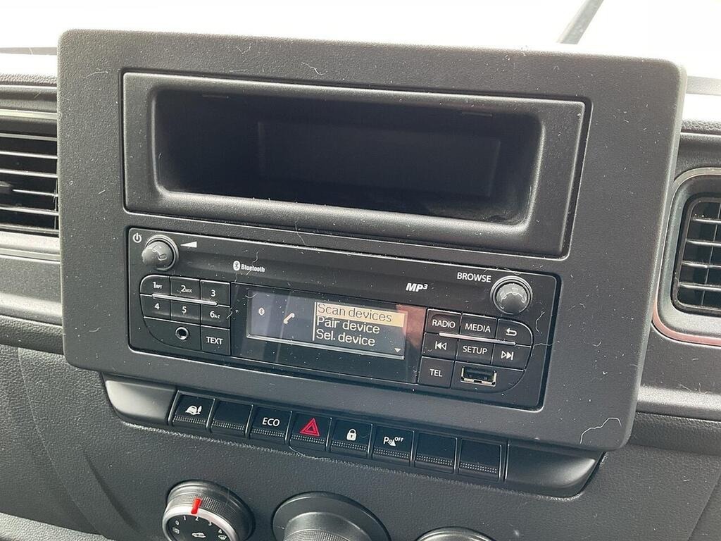 Nissan InterStar Diesel White #7