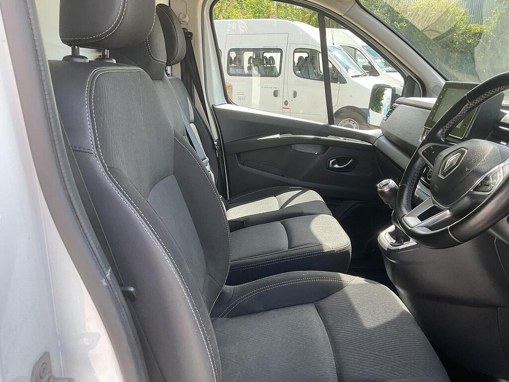 Renault Trafic Ll30 Blue Dci 130 Business Van White #9