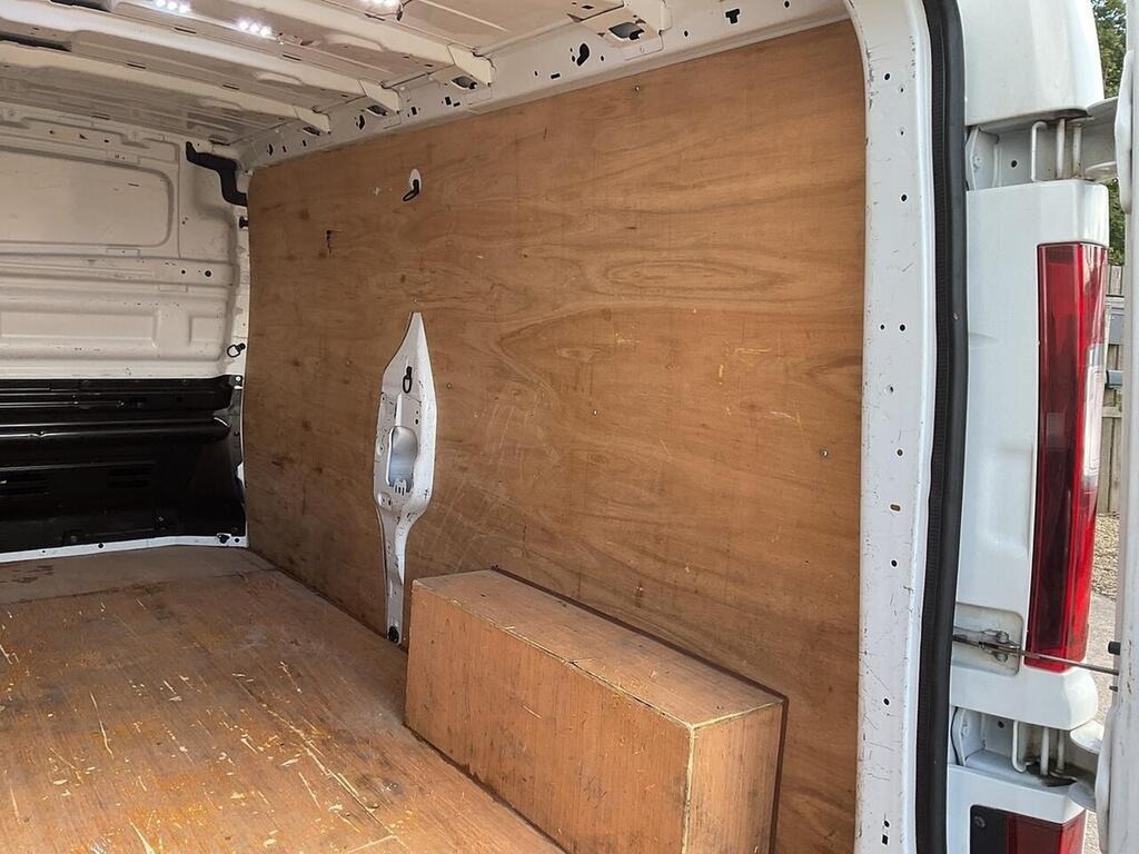 Renault Trafic Ll30 Blue Dci 130 Business Van White #26