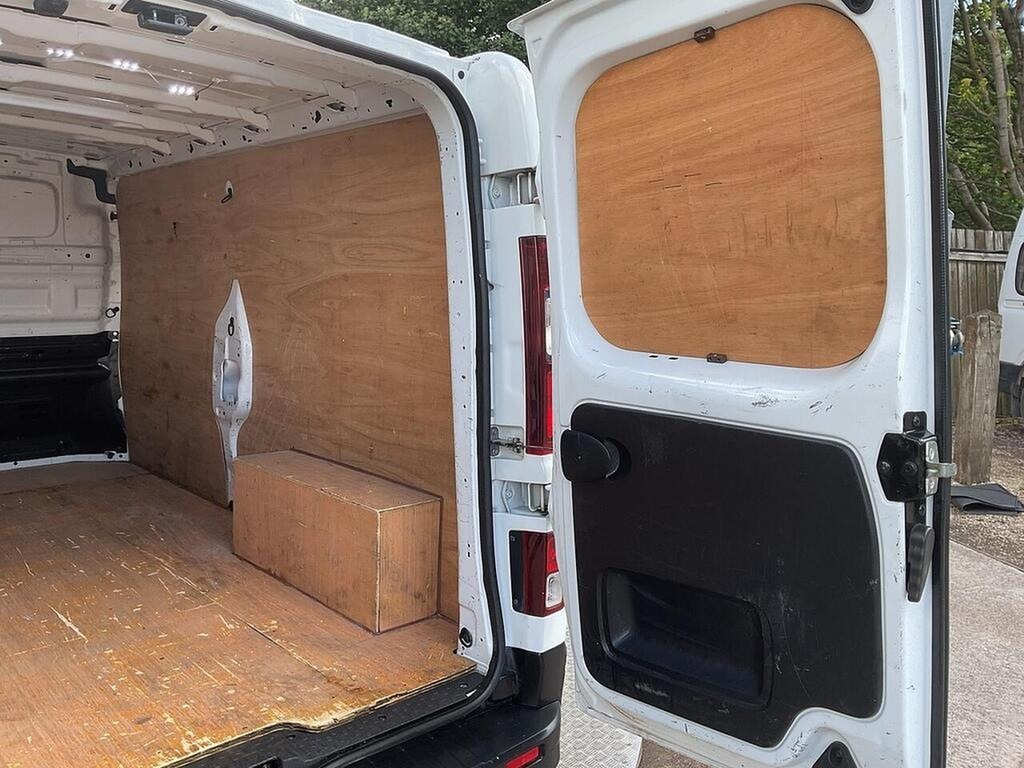 Renault Trafic Ll30 Blue Dci 130 Business Van White #27