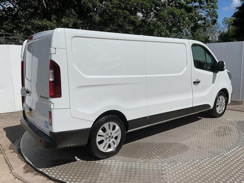 Renault Trafic Ll30 Sport Lwd 2.0 Blue Dci 130Ps White #2