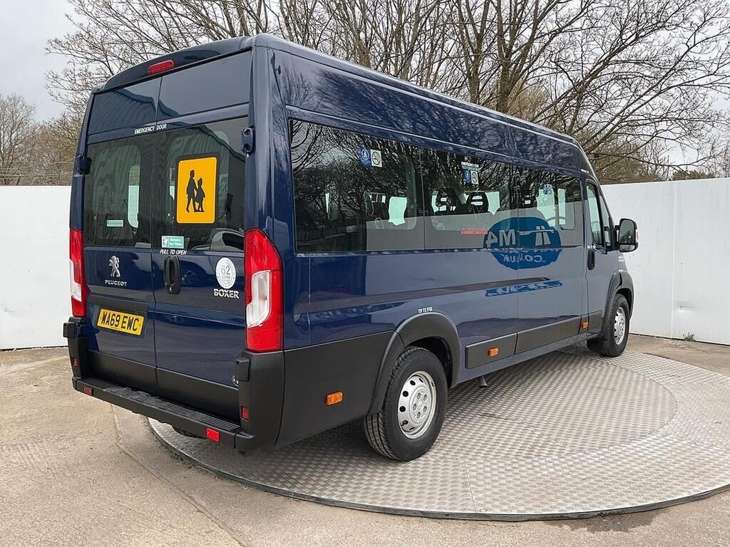 Peugeot Boxer 17 Seater L4h2 2.0 Bluehdi 130Ps Blue #3