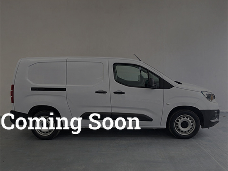 Vauxhall Combo 2300 Edition 2300 L2h1 1.5 Turbo D 100Ps White