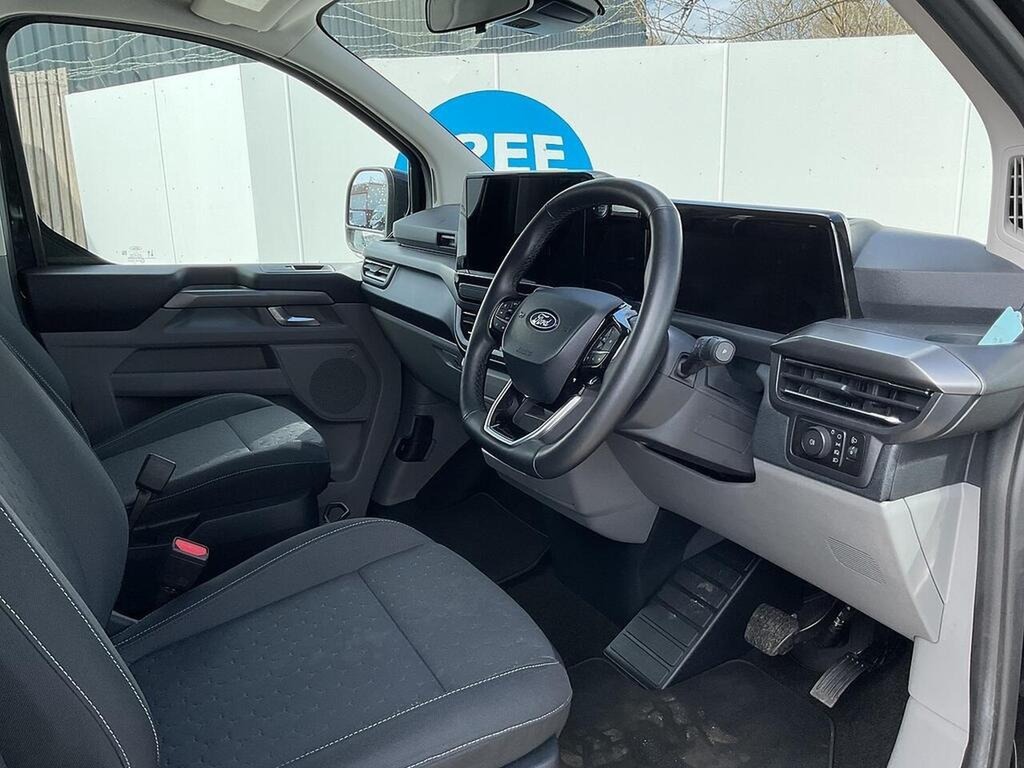 Ford Tourneo Custom Titanium 8 Seater L2 H1 2.0 Ecoblue 170Ps Black #5