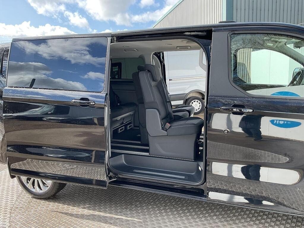 Ford Tourneo Custom Titanium 8 Seater L2 H1 2.0 Ecoblue 170Ps Black #3