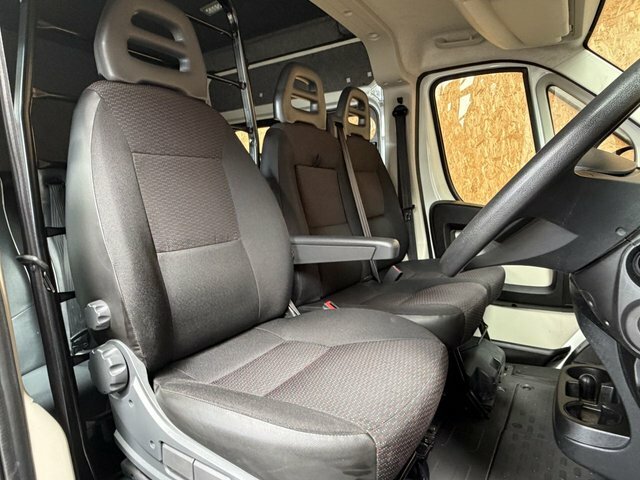 Citroen Relay Citroen Relay Enterprise L2 H2 9 Seater White #6