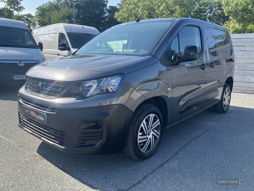 Peugeot Partner 1000 1.5 Bluehdi 100 Professional Premium Van FT72OKM Grey #3