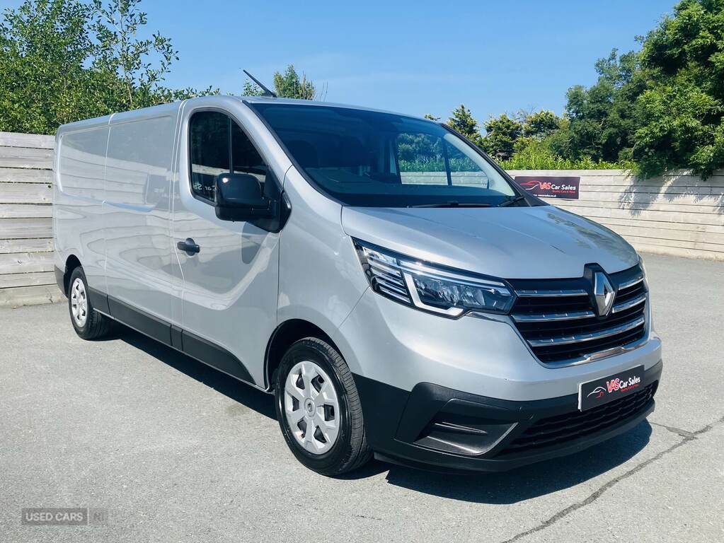 Renault Trafic Ll30 Blue Dci 130 Business Van Grey