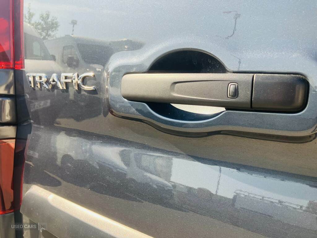 Renault Trafic Sl28 Blue Dci 150 Sport Van Grey #4