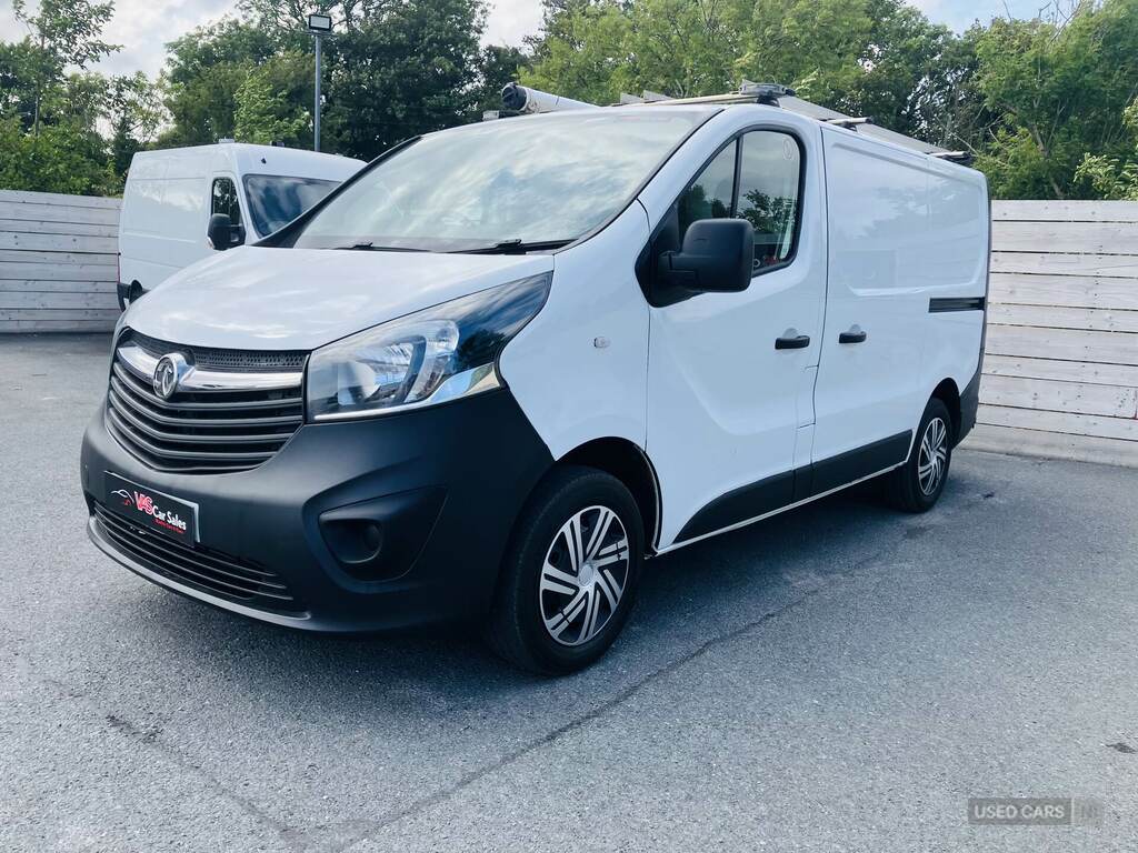 Vauxhall Vivaro 1.6 Cdti 2700 Biturbo Ecoflex Sportive Panel Van 5 Silver #3