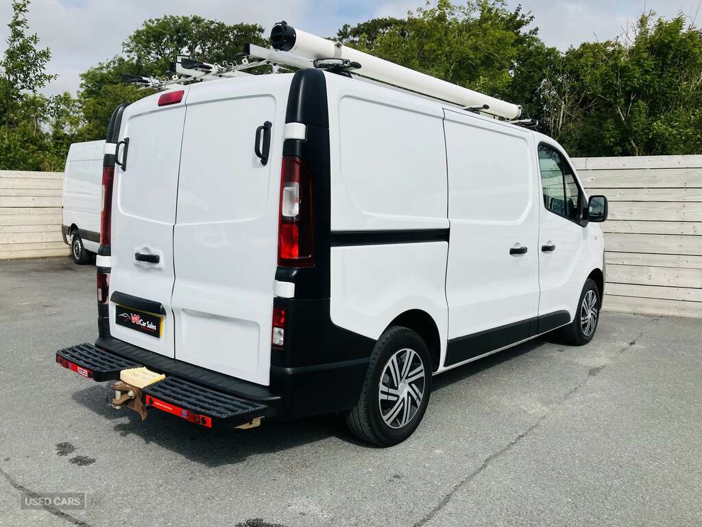 Vauxhall Vivaro 1.6 Cdti 2700 Biturbo Ecoflex Sportive Panel Van 5 Silver #6