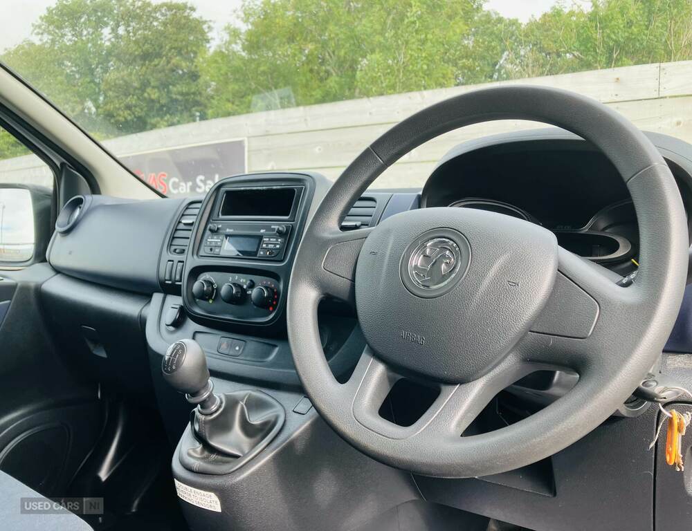 Vauxhall Vivaro 1.6 Cdti 2700 Biturbo Ecoflex Sportive Panel Van 5 Silver #11